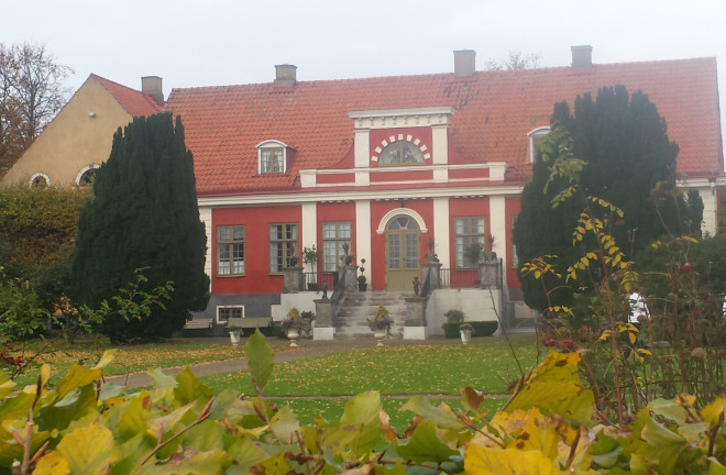 Kronetorps gård härstammar från 1800-talets början.