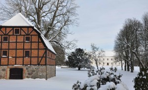 Ellinge slott utanför Eslöv i full vinterskrud under fjolårets vinter.