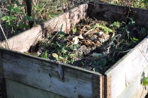 Pallkragar är ypperliga som kompostbehållare för trädgårdsavfall.